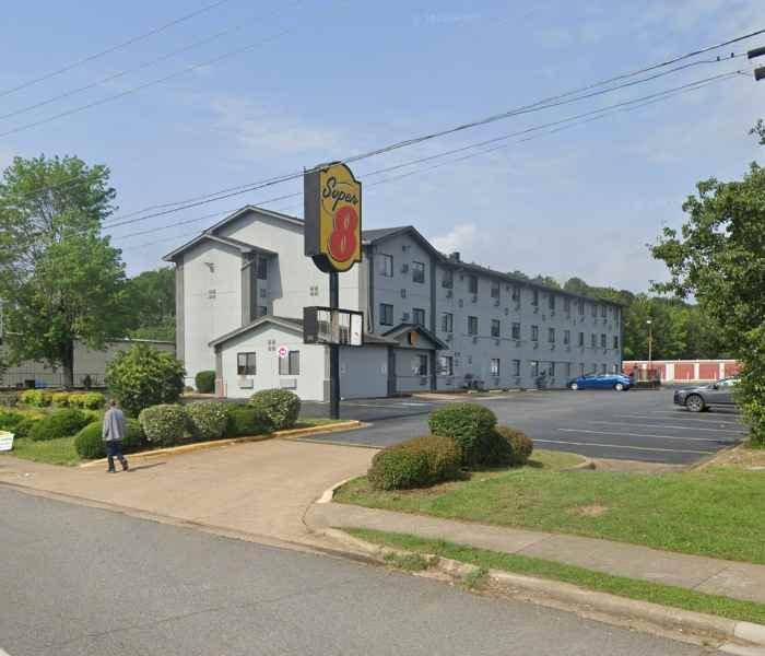 Super 8 by Wyndham Hot Springs